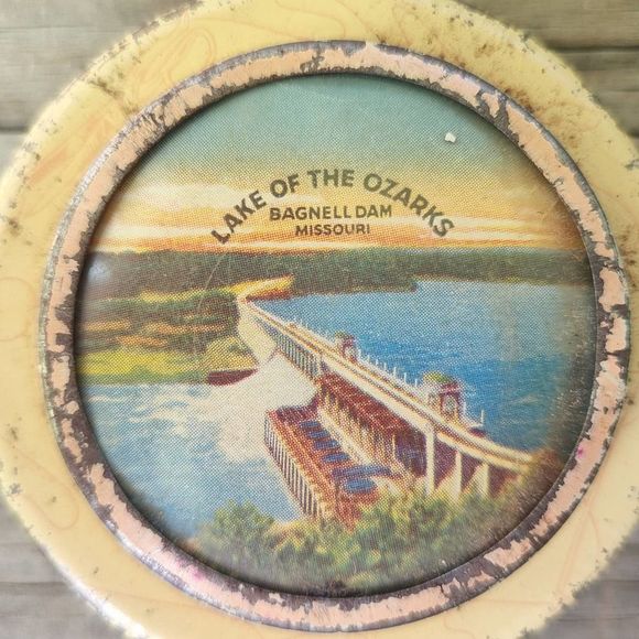 VINTAGE Tin Sewing Kit Souvenir OZARKS Travel orig threads, aged patina, - Picture 7 of 8
